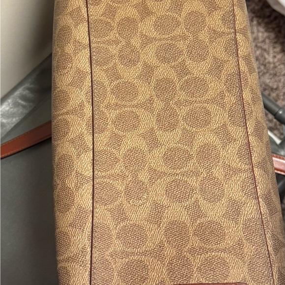 Coach Gallery Tote Signature Canvas Khaki Saddle Laptop Bag - Picture 4 of 5